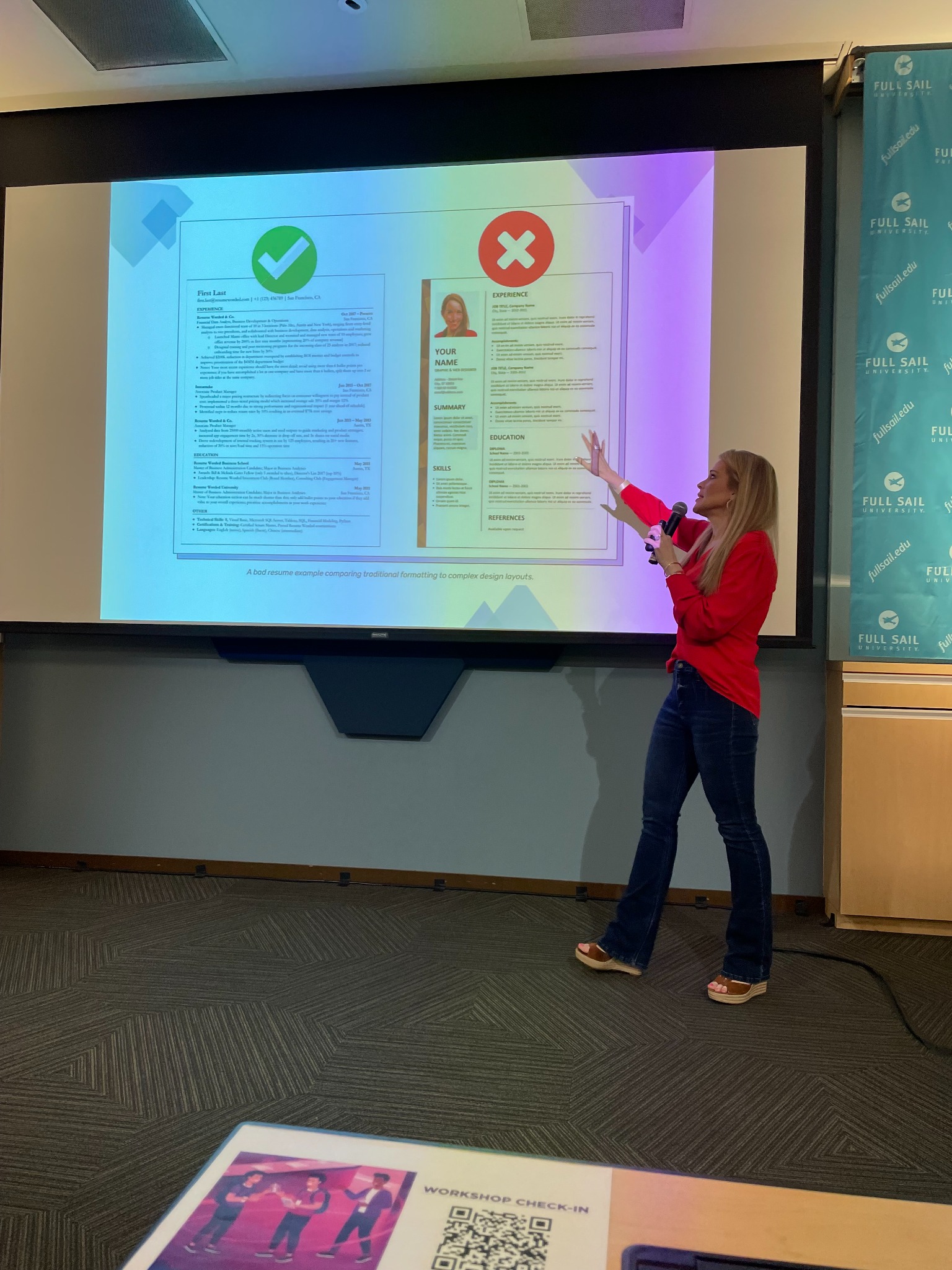 Rachel Hopper Grassi speaking about résumé strategy at Full Sail University